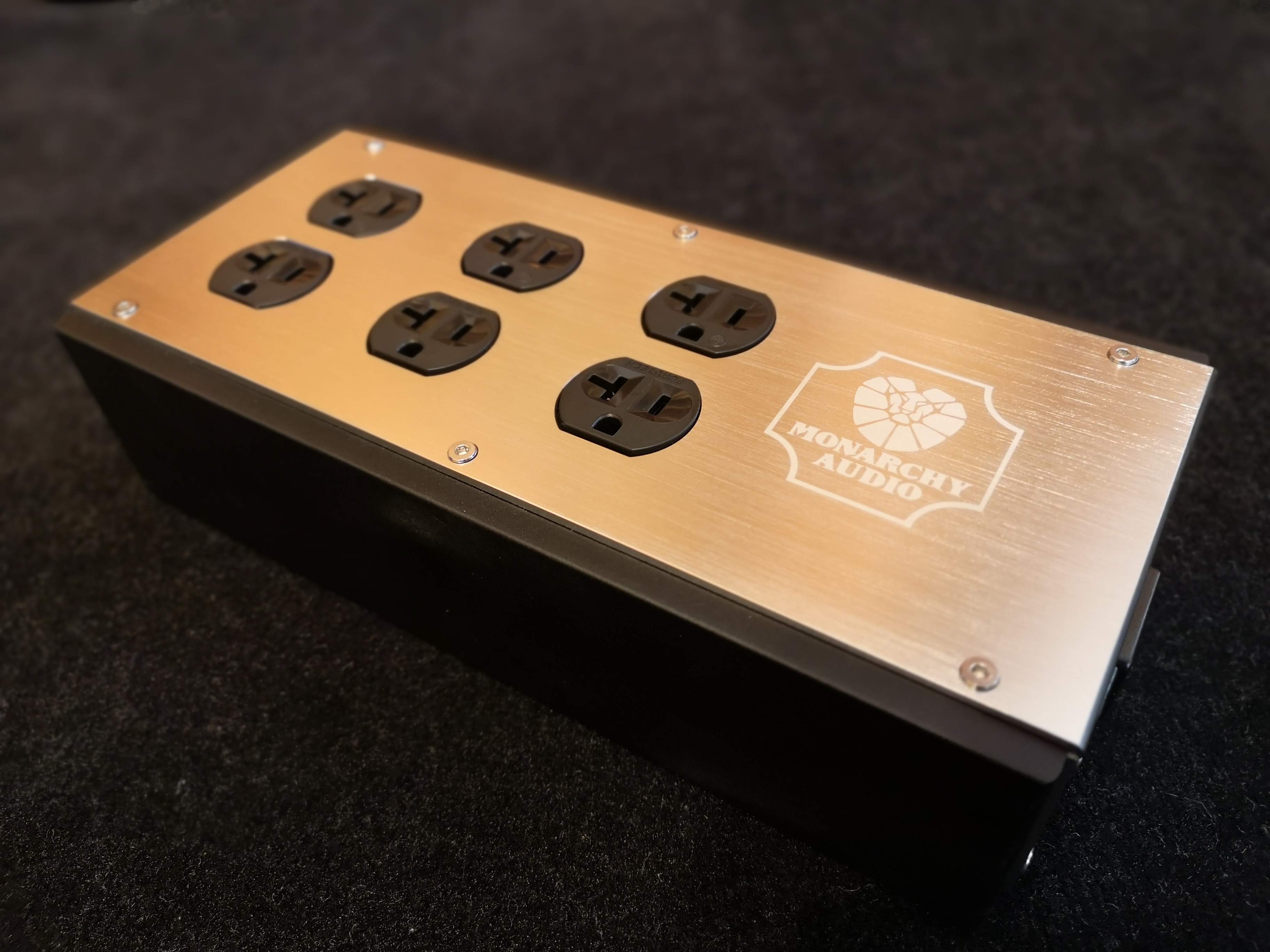 Power Strip View 3