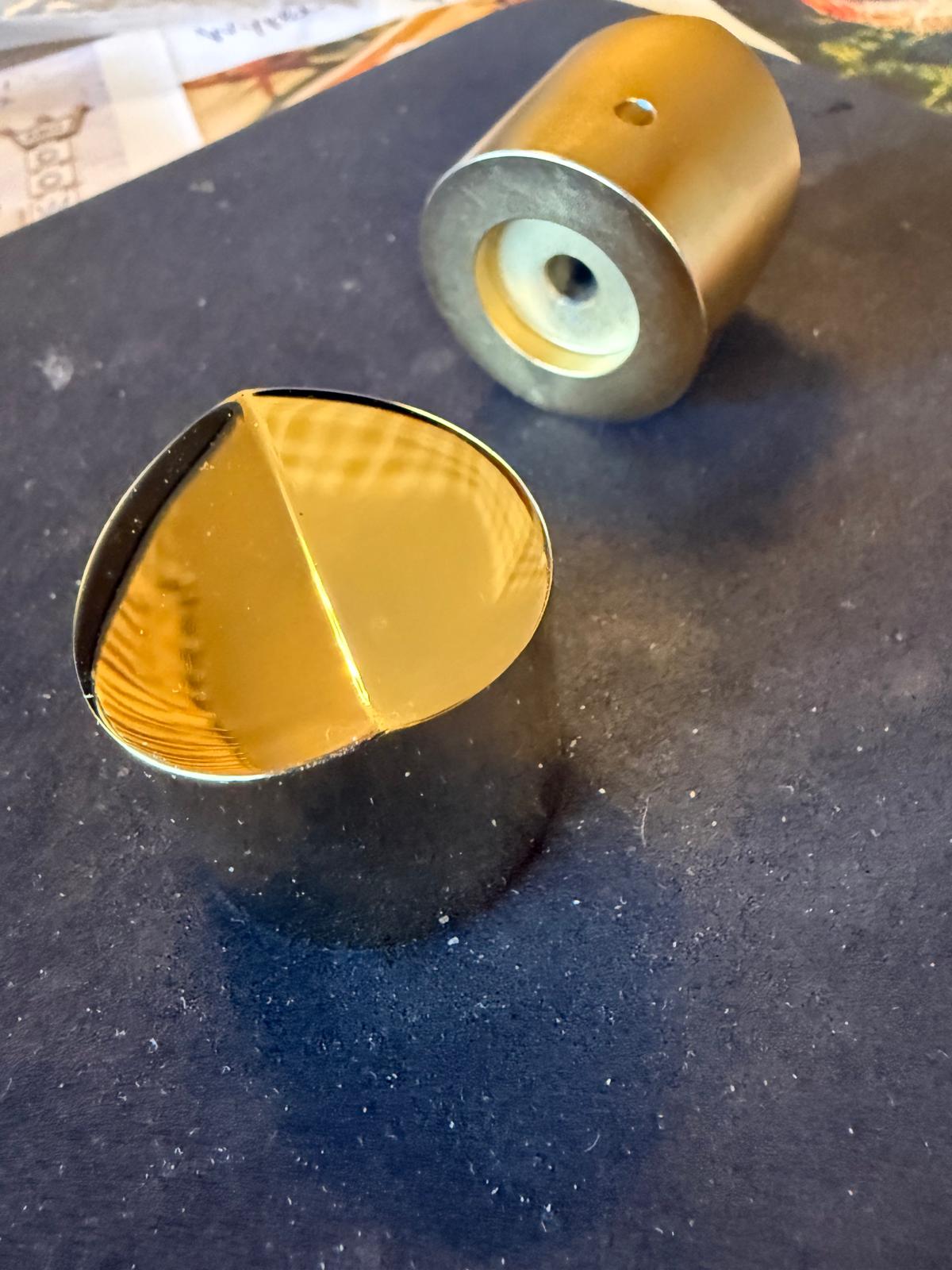 24K Gold Volume Knob View 1