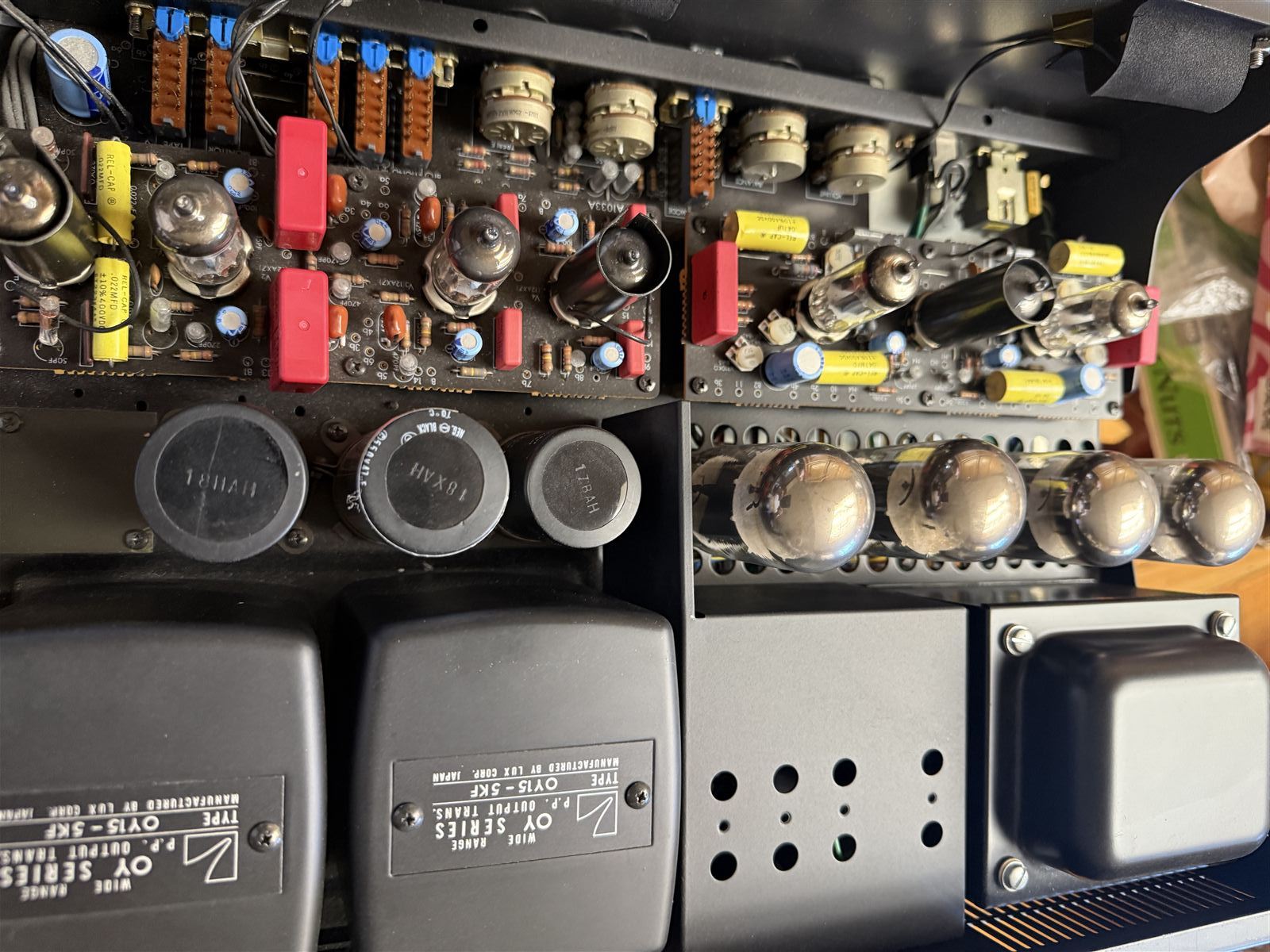 Luxman A1033 Front View