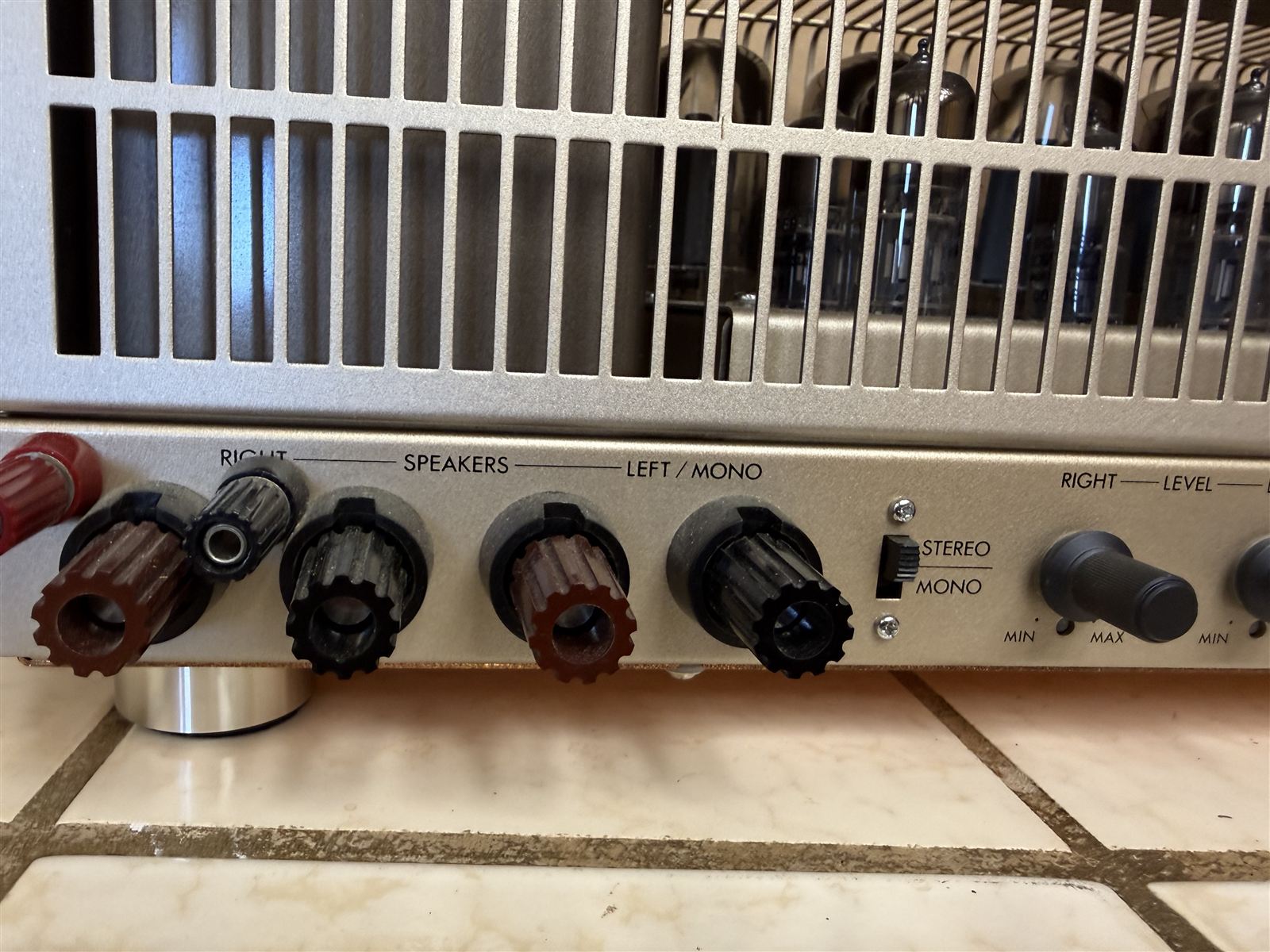 Luxman A3550 View 3