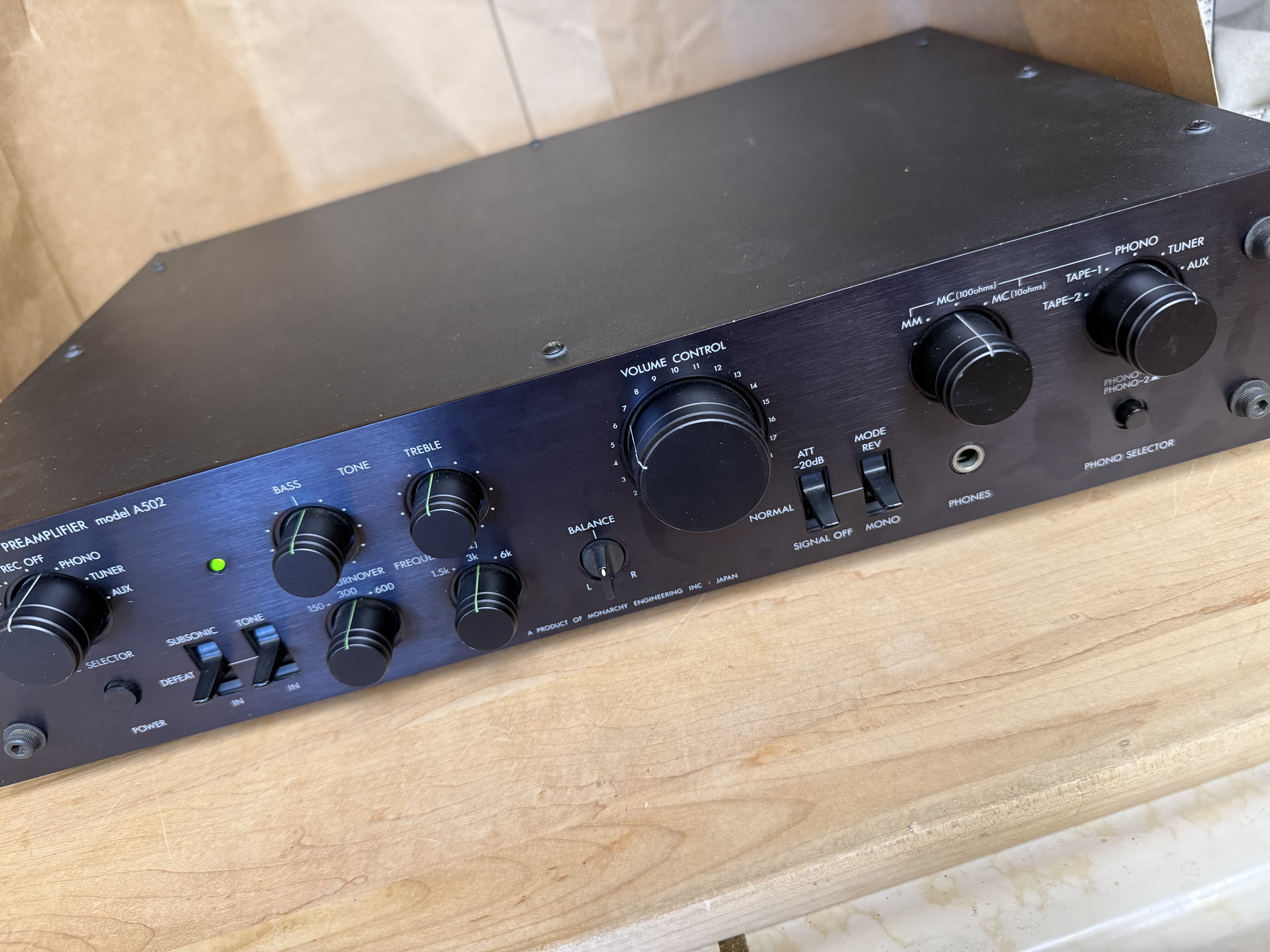 Luxman A502 Preamp